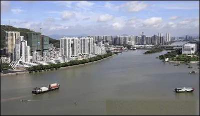 Quel est ce fleuve en X qui arrose le sud de la Chine jusqu'à Canton ?