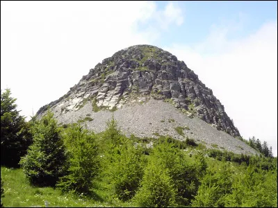 Sur quel mont en G du Massif-Central, la Loire prend-elle sa source ?