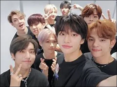 Qui commence la chanson en premier ?