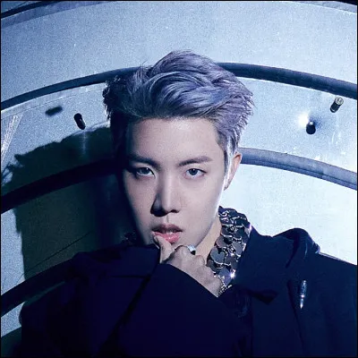 Quelle est la première mixtape de J-Hope ?