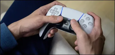 Que dit-on à un enfant triste qui joue aux jeux vidéo ?