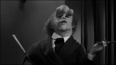 Cinéma : Quel acteur a interprété "Elephant Man" dans le film de David Lynch ?