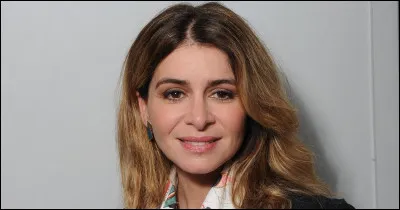 Complétez les paroles de cette chanson de Julie Zenatti intitulée "Les Amis" : "On na vraiment rien vu venir / En quelques battements de cils, comme le temps passe, la vie ... / On a tellement de souvenirs / On na vraiment rien vu venir".