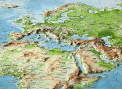 Dans quel royaume gouverne Toutankhamon ?