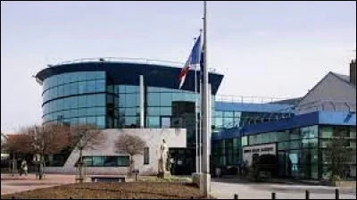 Cette ville de 37 000 habitants du département de l'Essonne, c'est Savigny sur ...