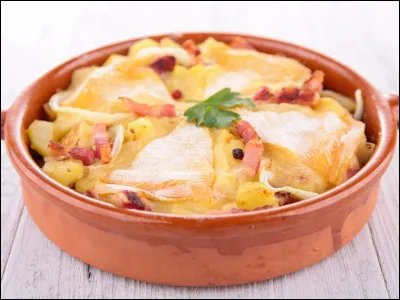 Dans une tartiflette traditionnelle, la crème fraîche ne doit pas rentrer dans sa composition.