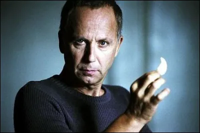 Alors âgé de 14 ans, Fabrice Lucchini suit un apprentissage chez :