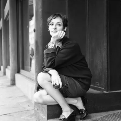 Quelle est cette chanson : "Quand l'homme chacal tire &agrave; bout portant / Sur l'enfant qui r&ecirc;ve ou qui dort / Quand mal, trop mal, tu voudrais larguer / Larguer, tout larguer / Quand la folie des hommes nous m&egrave;ne &agrave; l'horreur / Nous m&egrave;ne au d&eacute;go&ucirc;t" ?