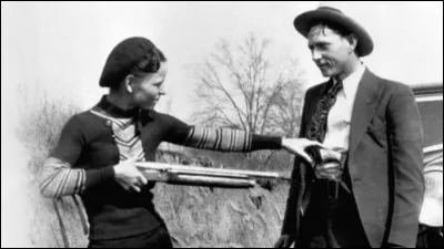 Dans quel Etat des Etats-Unis le couple de criminels Clyde Barrow et Bonnie Parker ont-ils été abattus par la police ?