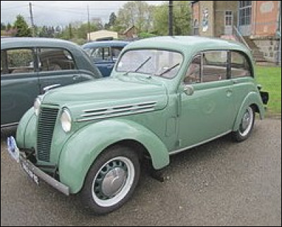 Quelle est cette auto sortie en 1937, mais qui fut fabriquée jusqu'en 1960 ?
