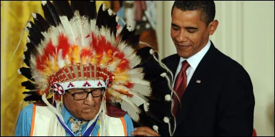 Dans ce film de 1959, Le Grand Chef, comment se fait surnommer l'enfant absolument insupportable enlevé par Fernandel et Gino Servi ?