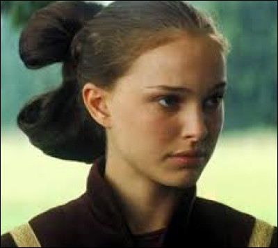 &Agrave; quel &acirc;ge joue-t-elle dans Stars Wars ?