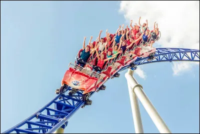 C'est Intamin qui a construit Alpina Blitz.
