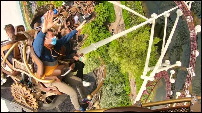 C'est Intamin qui a construit Ride to Happiness.