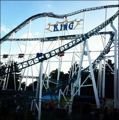 C'est Intamin qui a construit The King.