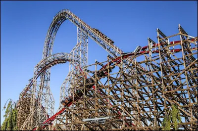 C'est Intamin qui a construit Zadra.