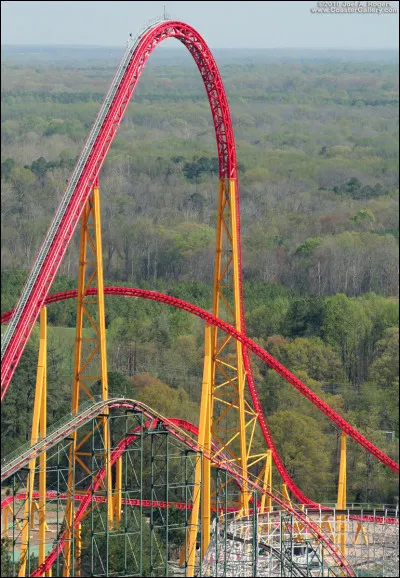 C'est Intamin qui a construit Intimidator 305.