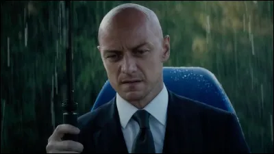 Professeur Xavier JEUNE (attention à ce détail). Qui l'incarne ?