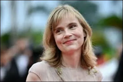 Qui est cette actrice talentueuse ?