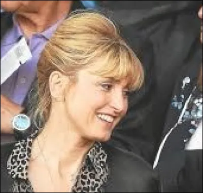 Qui est cette actrice et réalisatrice ?