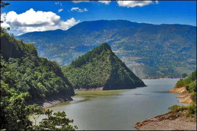 Grâce aux sites de Muzo, Coscuez et Chivor, la Colombie fournit 60% de la production mondiale :