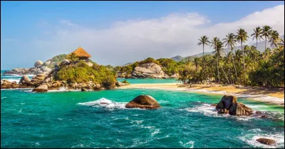 Quelles étendues d'eau bordent les côtes de la Colombie ?