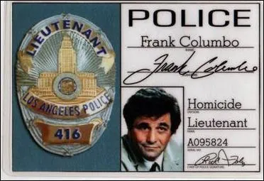 Se prsentant toujours sous le nom de ' lieutenant Columbo '. Dans quel pisode dcouvre t-on enfin son prnom ( inscrit sur sa carte de police ) ?