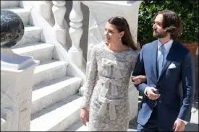 Charlotte, fille de la Princesse Caroline de Monaco et petite-fille de Grace Kelly et du Prince Rainier, a pour belle-mère l'actrice française Carole Bouquet