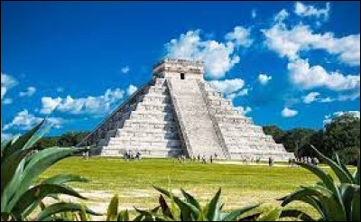 Le site archéologique de Chichén Itzá se trouve-t-il au Brésil ?