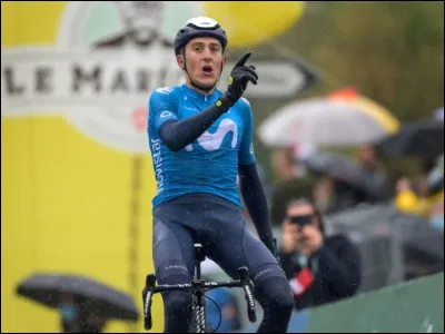 Quel est le nom de ce coureur cycliste ?