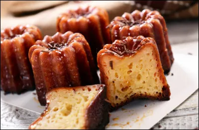 Le cannelé, parfumé au rhum et à la vanille, est un petit gâteau ...