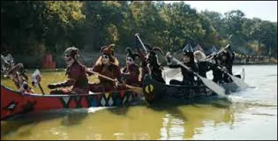 Quelle équipe remporte la coupe Edgar Allan Poe ?