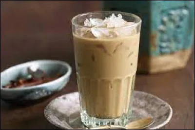 Comment appelle-t-on un café rafraîchi par de la glace ?