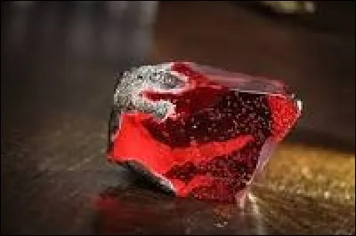 La pierre philosophale : c'est une pierre qui donne un élixir d'immortalité.
Trouve le mensonge à son sujet.