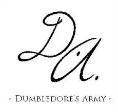 L'A.D : l'armée de Dumbledore, une brigade formée d'élèves qui veulent vraiment apprendre la défense contre les forces du mal. 
Expelliarmus ! Trouve le mensonge à son propos.