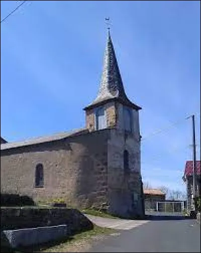 Vous avez sur cette image l'église Notre-Dame-de-la-Nativité, à Chazelles. Petit village d'Auvergne-Rhône-Alpes de 30 habitants, au nord-est de la Margeride, il se situe ...