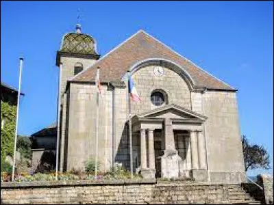 Commune de Bourgogne-Franche-Comté, dans la métropole Bisontine, Montfaucon se situe dans le département ...