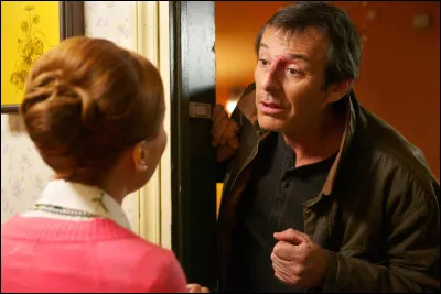 En 2012, il apparaît dans un prime de la série "Nos chers voisins", lequel ?