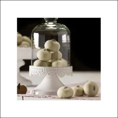 Les Tétons de la reine Margot sont des confiseries au chocolat. De quelle ville sont-ils originaires ?