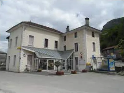 Nous sommes dans le parc naturel régional du Vercors, à Saint-Gervais. Commune d'Auvergne-Rhône-Alpes, elle se situe ...