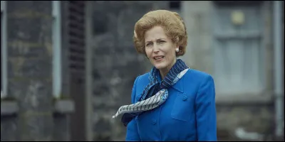 Quel rôle interprète Gillian Anderson sur cette photo ?