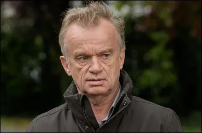 Nicky Maleva travaille souvent en duo avec le lieutenant…