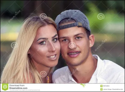 Es-tu ou as-tu été en couple ?