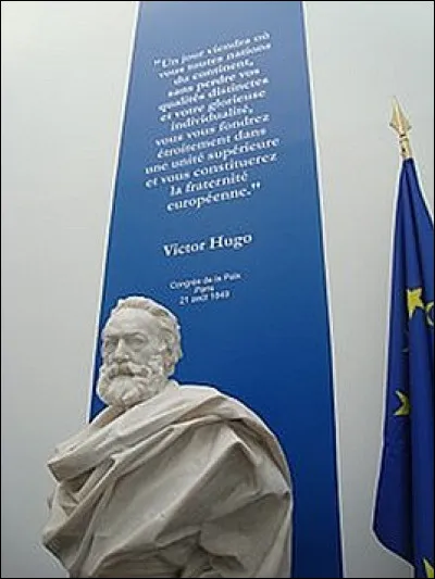 Victor Hugo est aussi un visionnaire de l'unité européenne. Quel type d'unité préconise-t-il ?