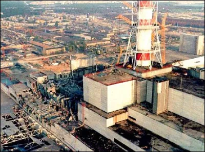 En quelle année le dernier réacteur, le réacteur 3, de la centrale sera-t-il définitivement arrêté ?