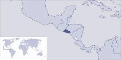 C'est un pays pauvre, avec une économie basée principalement sur l'agriculture et les exportations de textiles et de produits électroniques. Quel est-il ?