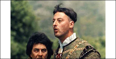 Qui interprète Godefroy de Montmirail dans le film "Les Visiteurs" ?