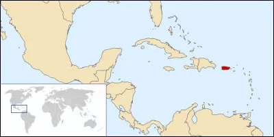 Le tourisme est un pilier important de l'économie du pays, avec des millions de visiteurs chaque année. Il est également un important centre financier et industriel dans la région des Caraïbes. Quel est ce pays ?