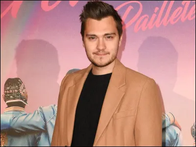 Il est la marionnette principale du ventriloque Jeff Panacloc.