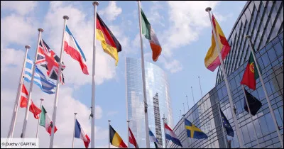 Il y a 5 décennies, nous étions en 1973. Le 1er janvier de cette année-là, trois pays rejoignent la Communauté économique européenne : le Royaume-Uni, l'Irlande et